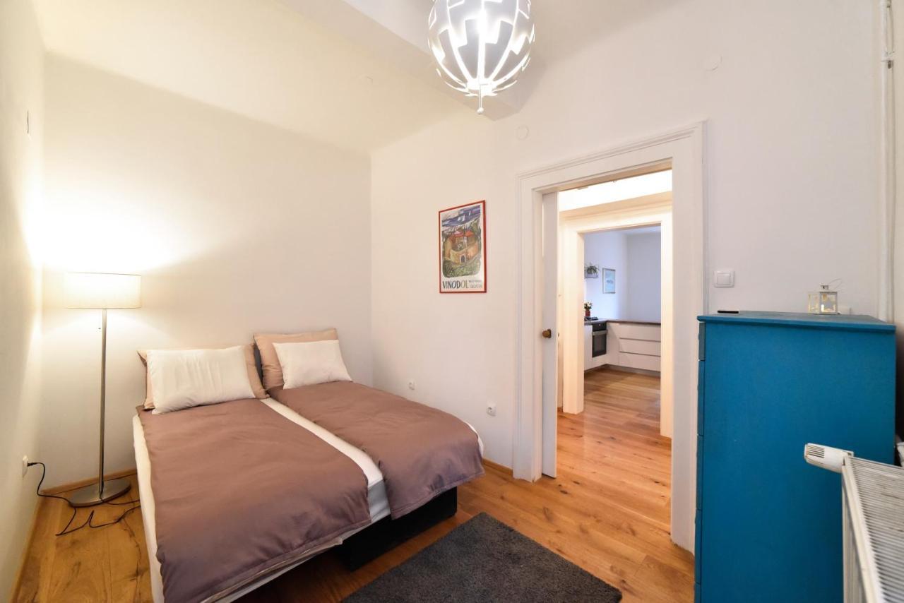 Cosy Lu Apartment Zagabria Esterno foto