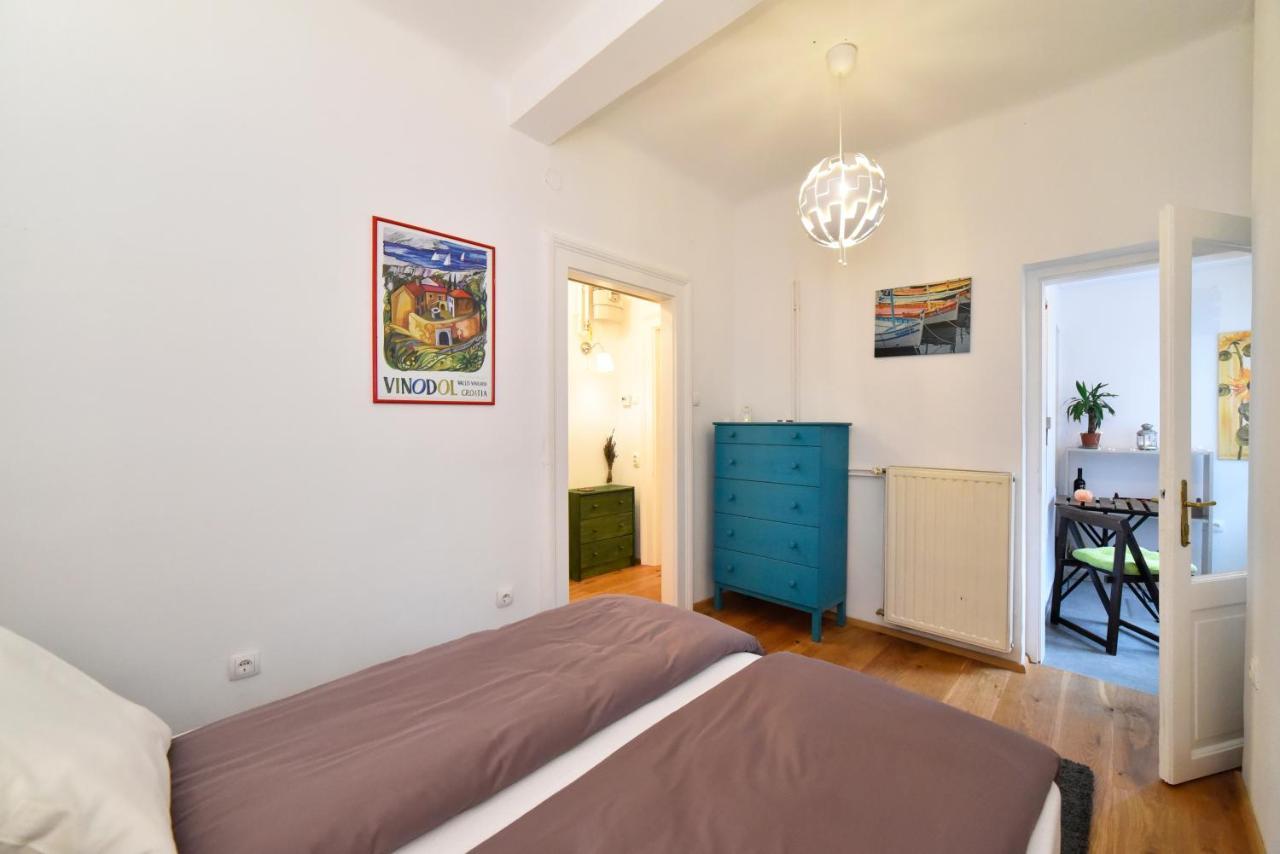 Cosy Lu Apartment Zagabria Esterno foto